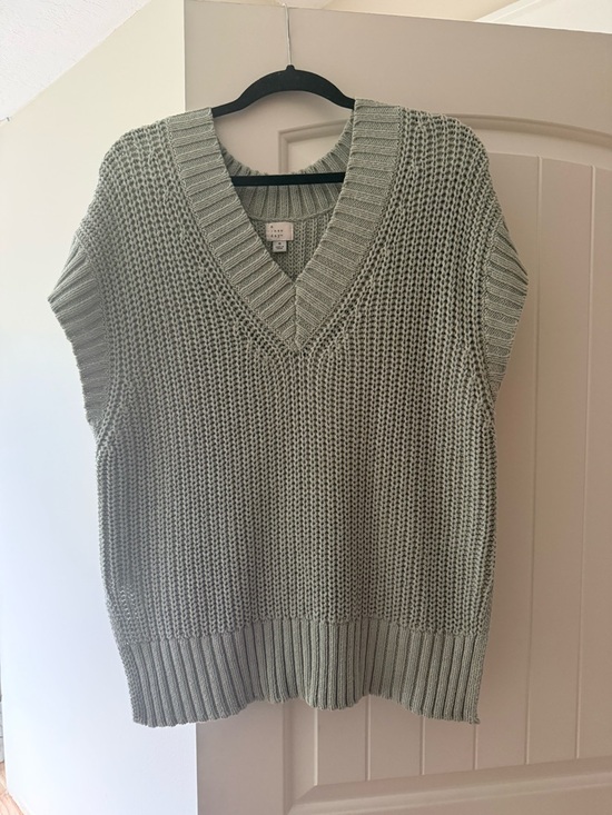a new day Sweaters - a new day Sage Green Ribbed V-Neck Sweater Vest